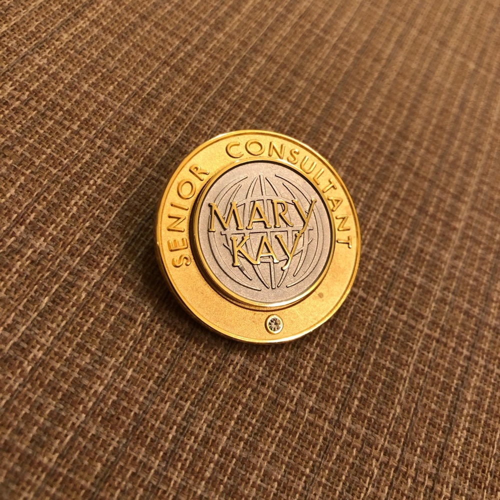 Mary Kay Pin